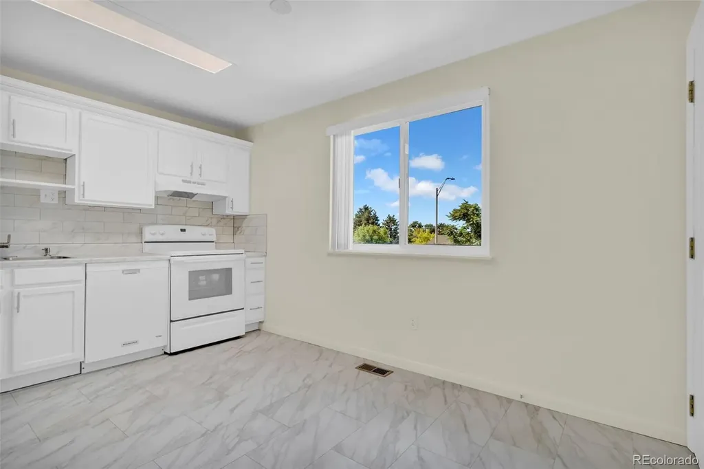 16219 E Linvale Avenue Aurora CO 80013