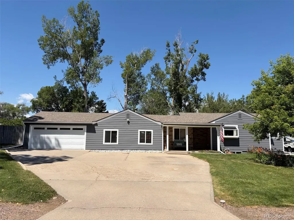 485 Hoyt Street Lakewood CO 80226
