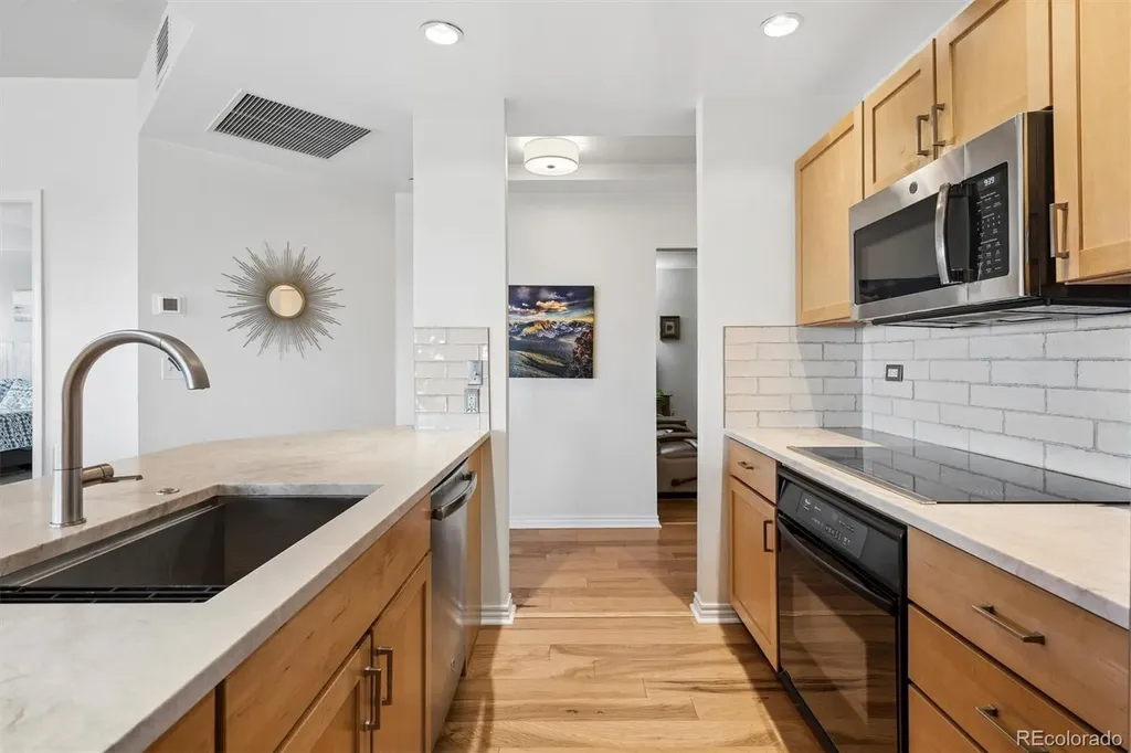 300 W 11th Avenue Denver CO 80204