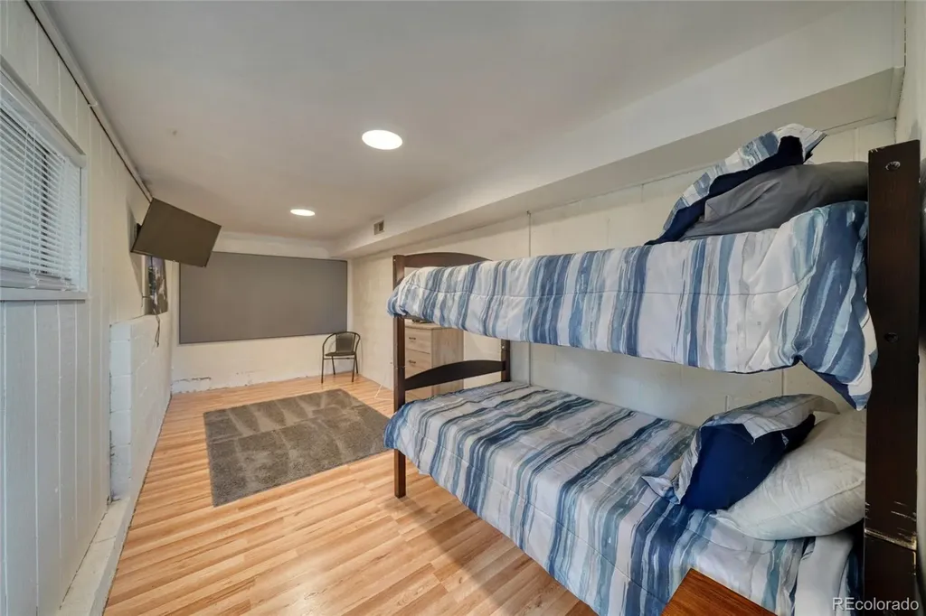 435 Phyllis Drive Florissant CO 80816