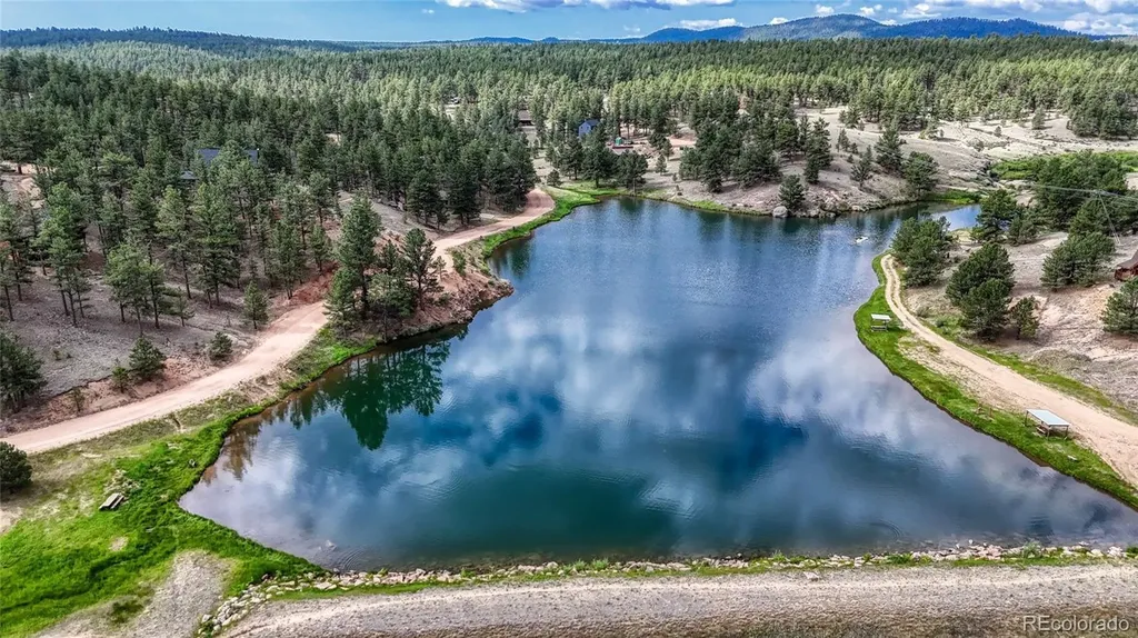 435 Phyllis Drive Florissant CO 80816