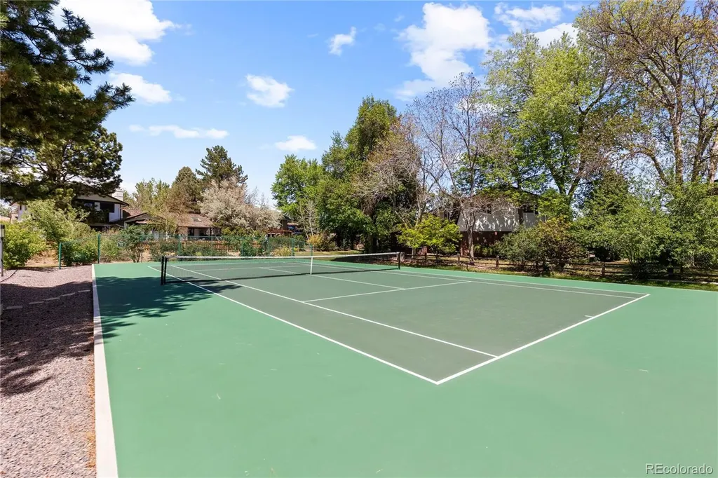 6450 S Magnolia Court Centennial CO 80111