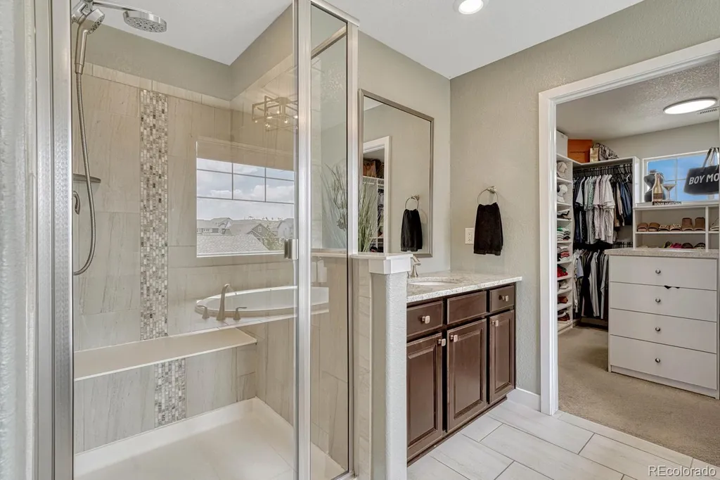 8055 S Vandriver Way Aurora CO 80016