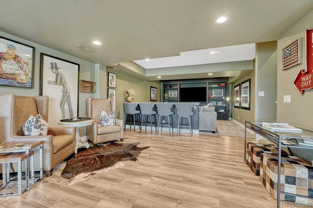 8055 S Vandriver Way Aurora CO 80016