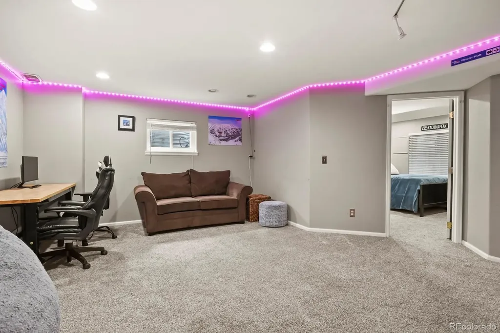 9907 Blackbird Circle Littleton CO 80130
