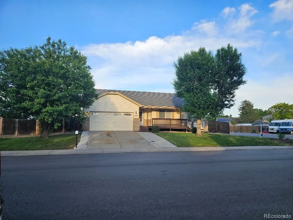 808 Idalia Street Aurora CO 80011