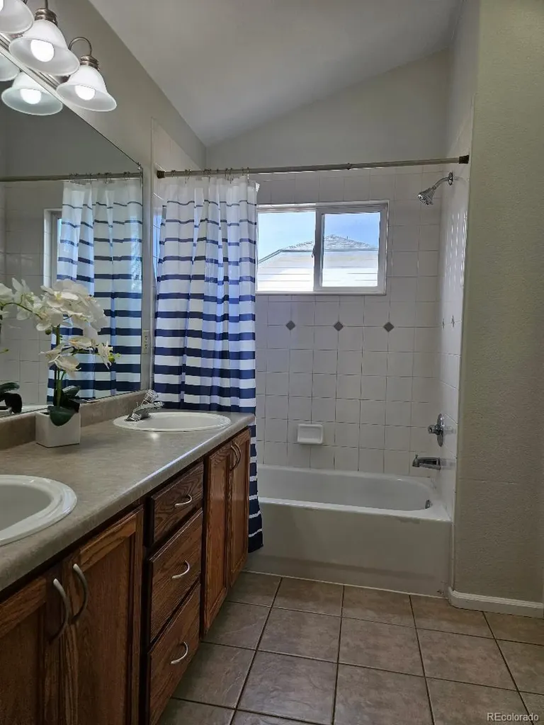 808 Idalia Street Aurora CO 80011