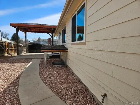 808 Idalia Street Aurora CO 80011
