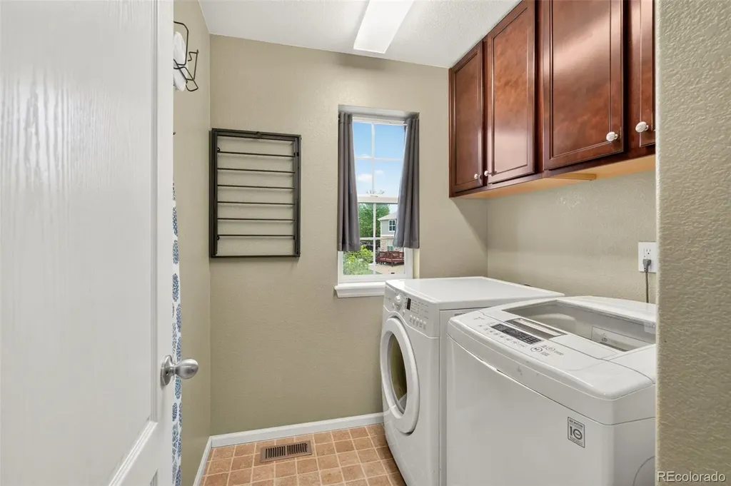 7151 S Oak Hill Circle Aurora CO 80016