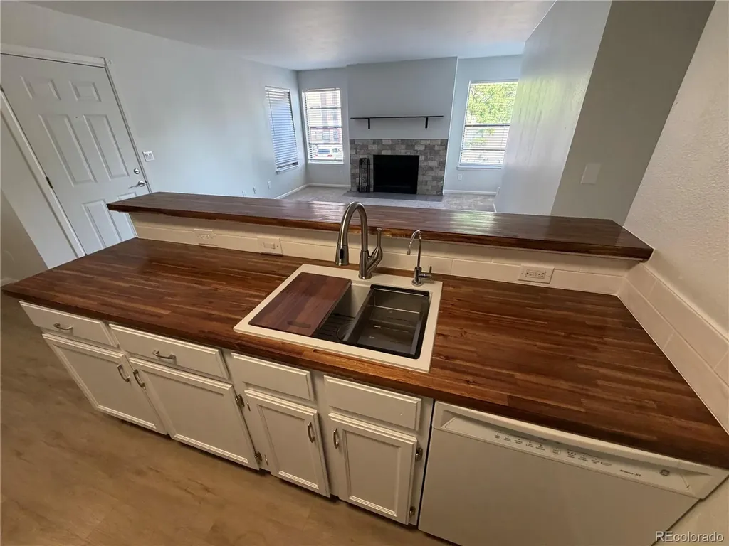 8741 Dawson Street Denver CO 80229