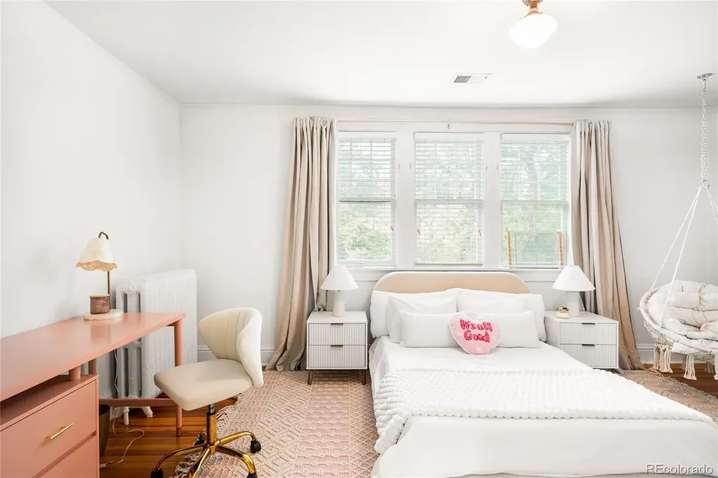 657 Elizabeth Street Denver CO 80206