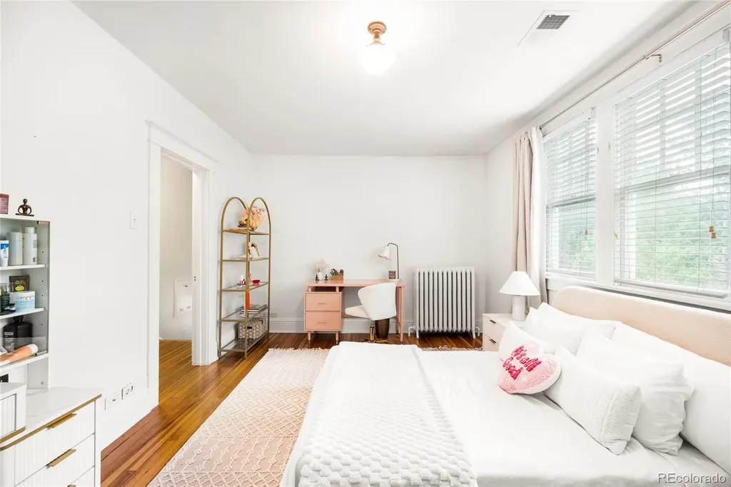 657 Elizabeth Street Denver CO 80206