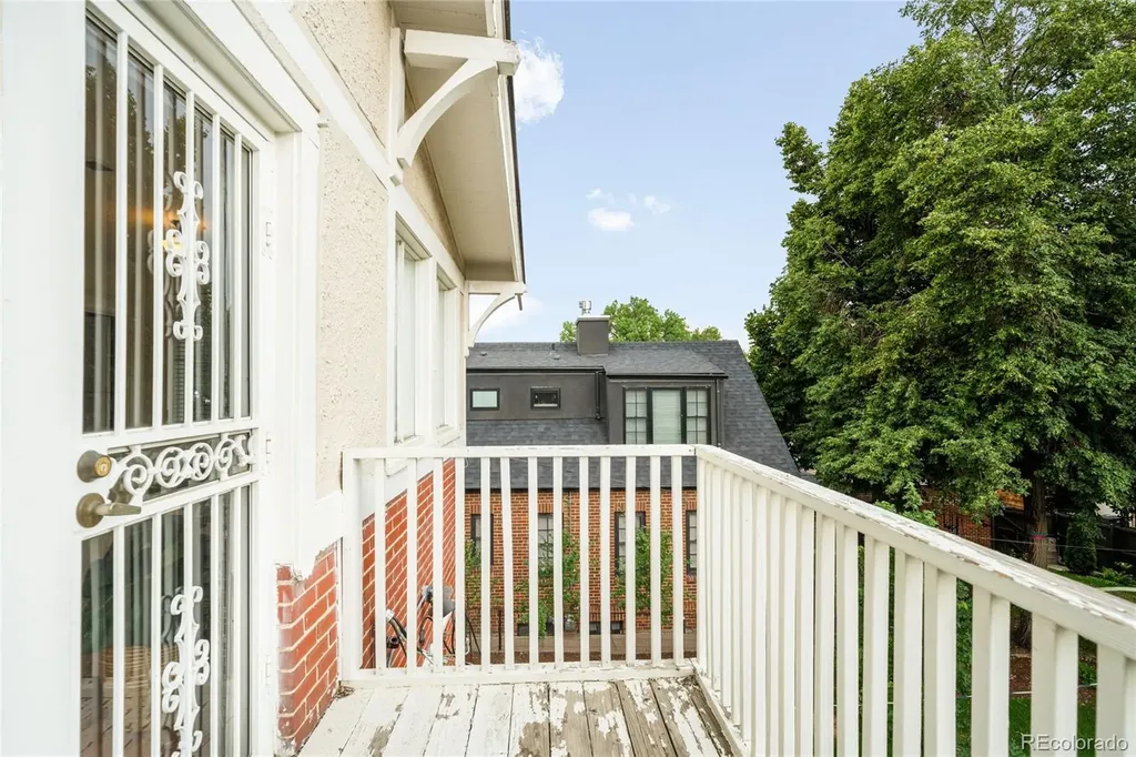 657 Elizabeth Street Denver CO 80206