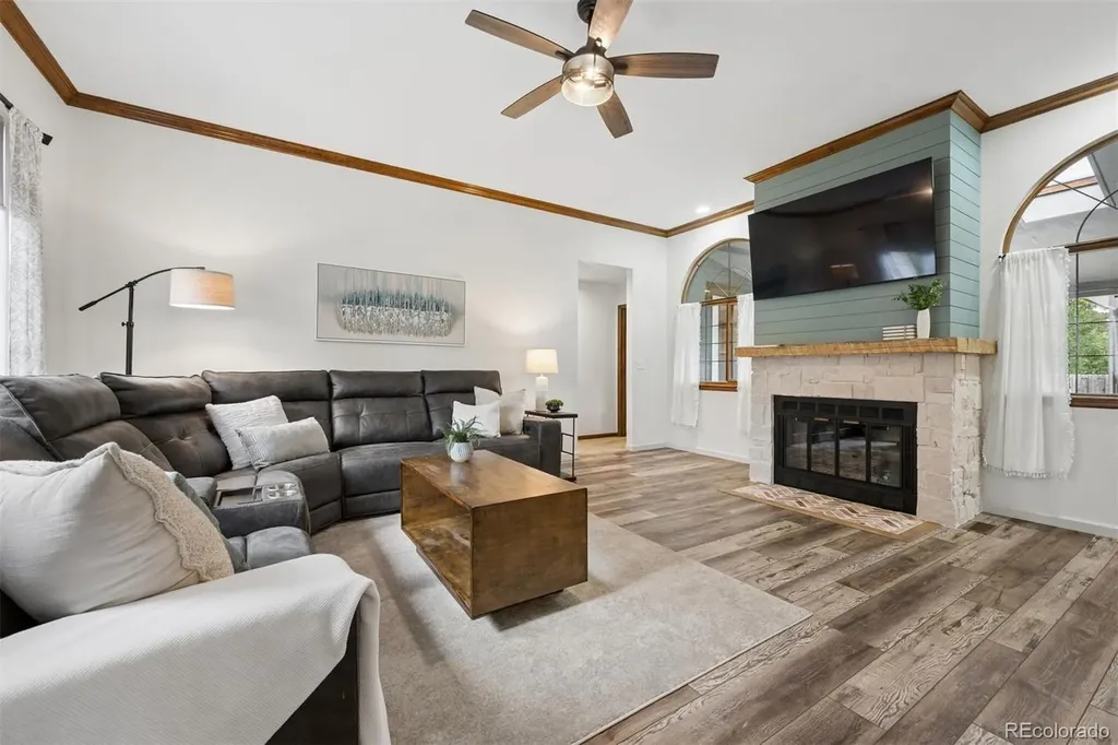 6928 Iris Street Arvada CO 80004