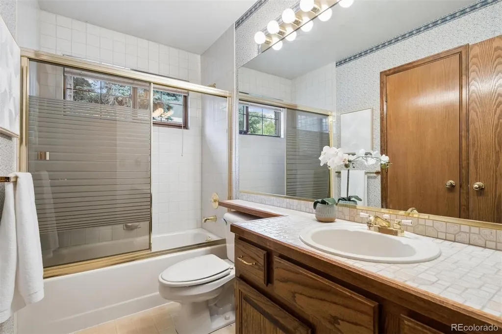 6928 Iris Street Arvada CO 80004