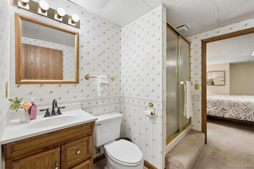 6928 Iris Street Arvada CO 80004