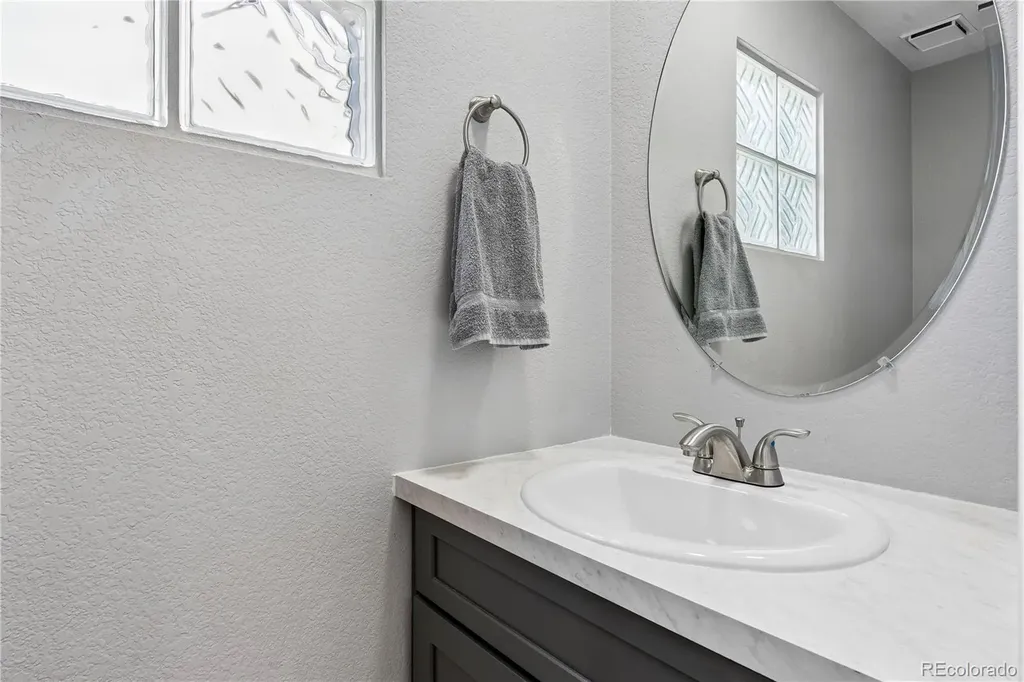 1212 Savannah Sparrow Drive Highlands Ranch CO 80129