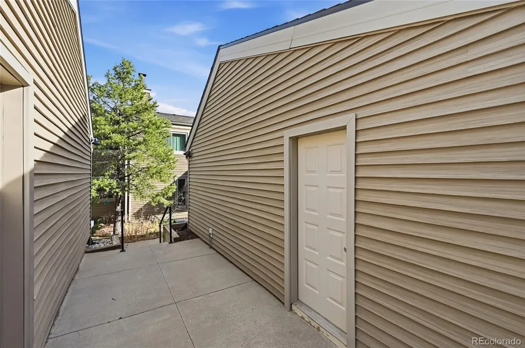 6846 Surrey Trail Littleton CO 80125