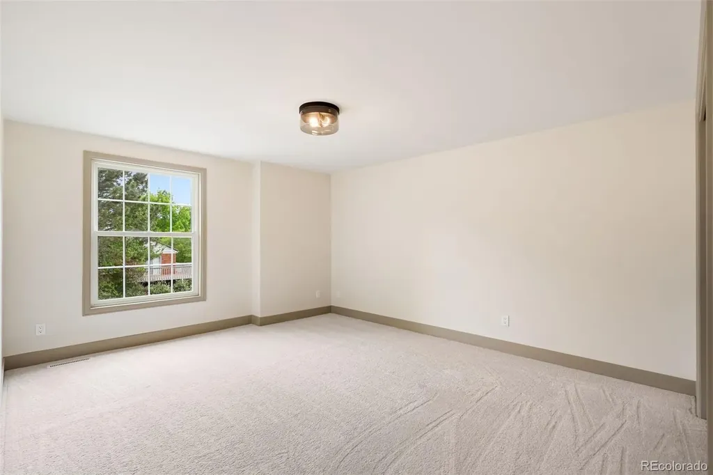 8024 S Oneida Court Centennial CO 80112