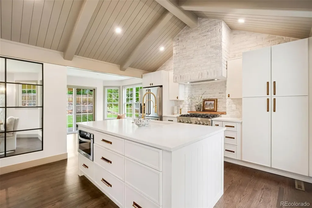 8024 S Oneida Court Centennial CO 80112