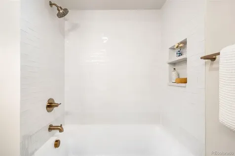 8024 S Oneida Court Centennial CO 80112
