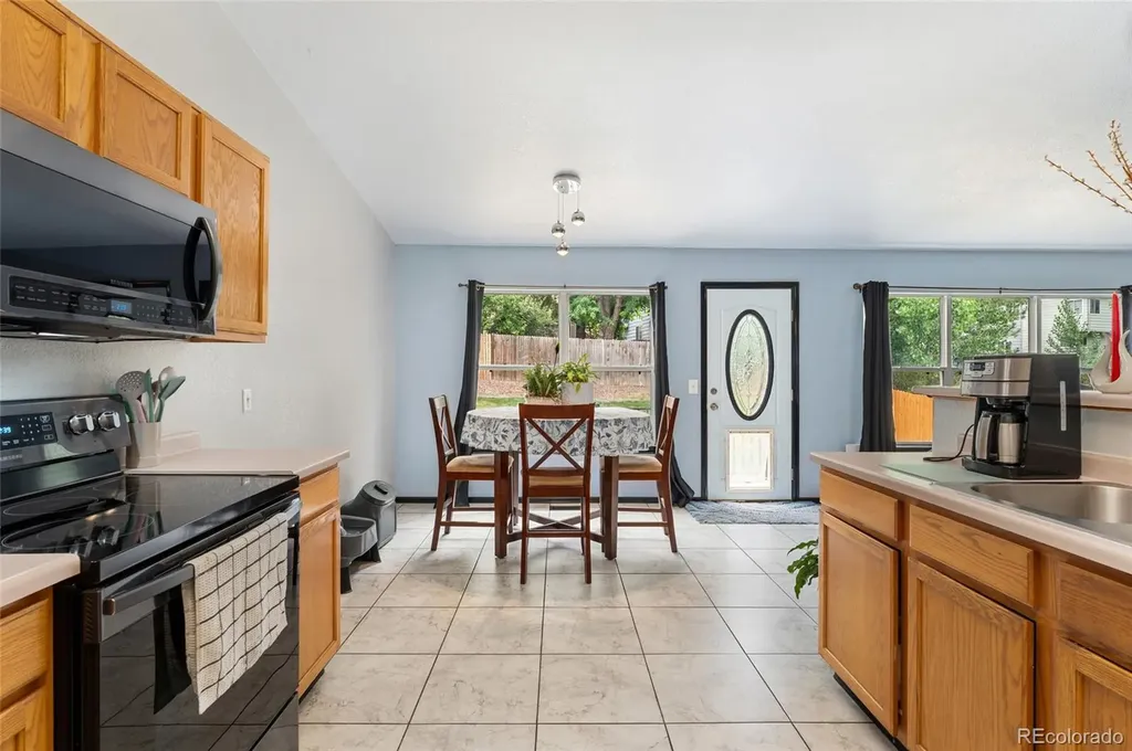 19564 E Ithaca Place Aurora CO 80013