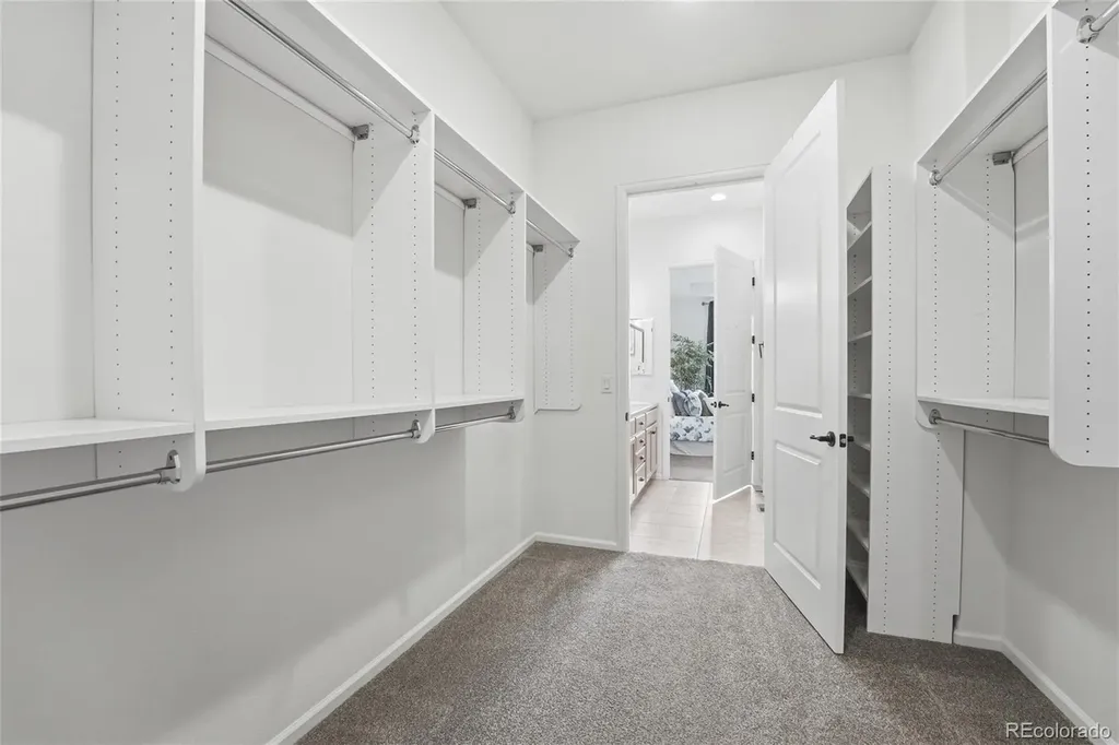 6907 W Jewell Drive Lakewood CO 80227