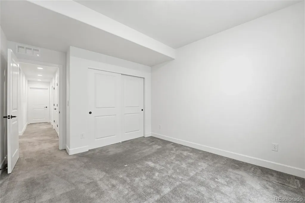 6907 W Jewell Drive Lakewood CO 80227