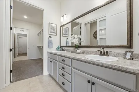 6907 W Jewell Drive Lakewood CO 80227