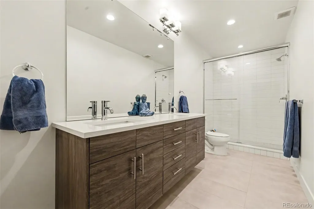 1275 S Steele Street Denver CO 80210