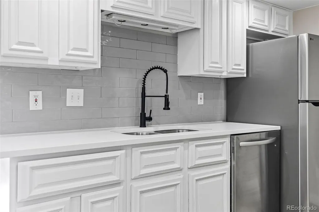 2318 S Troy Street Aurora CO 80014