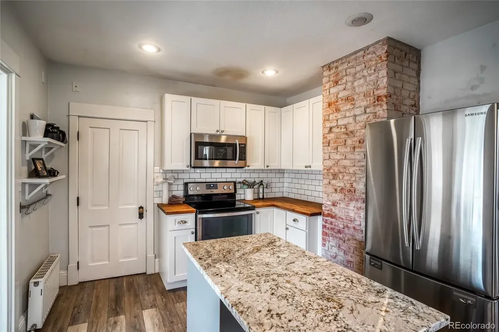1025 E Boulder Street Colorado Springs CO 80903