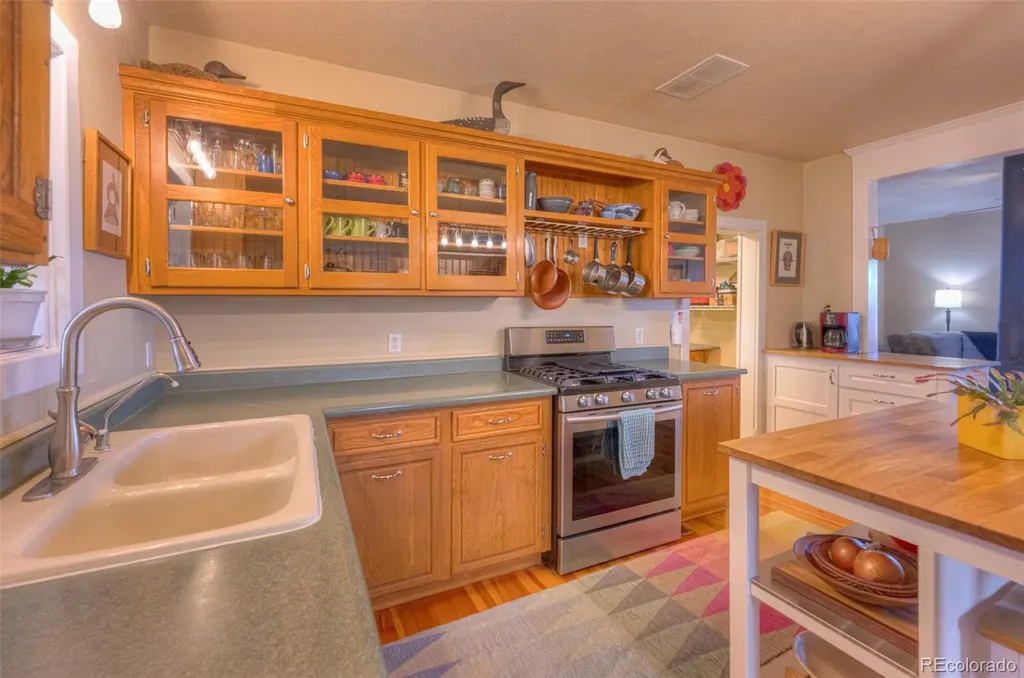202 E Virginia Street La Veta CO 81055