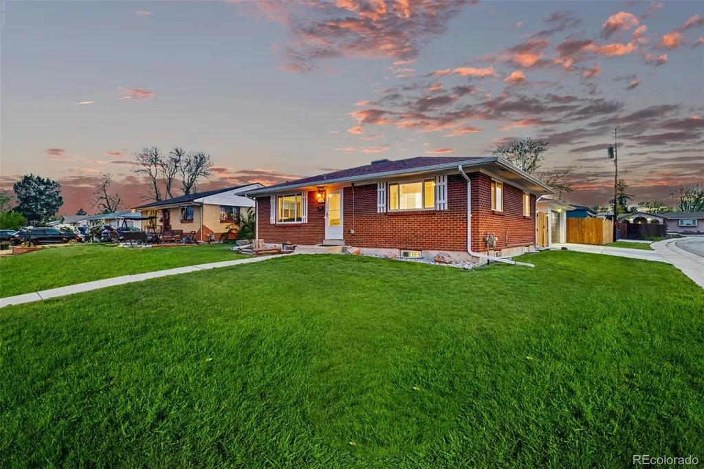 1601 S Patton Court Denver CO 80219