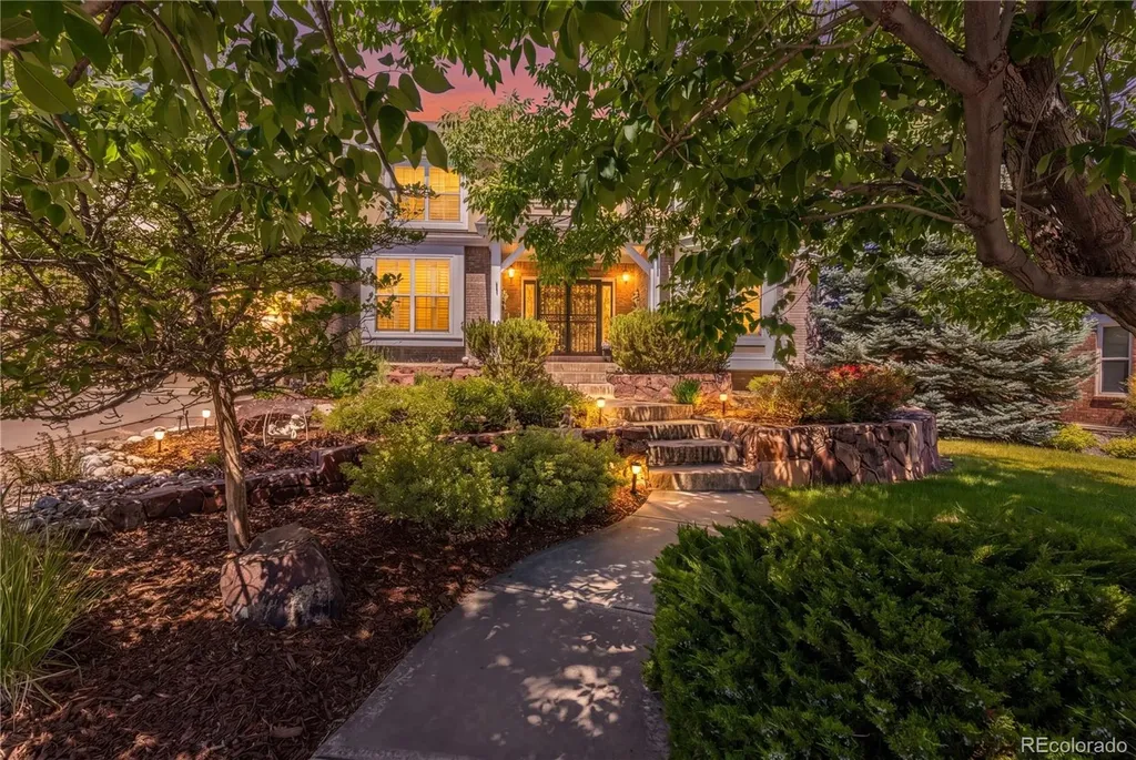 6521 S Walden Way Aurora CO 80016