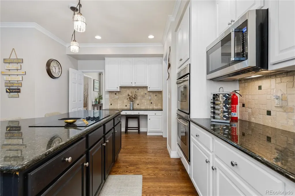 6521 S Walden Way Aurora CO 80016
