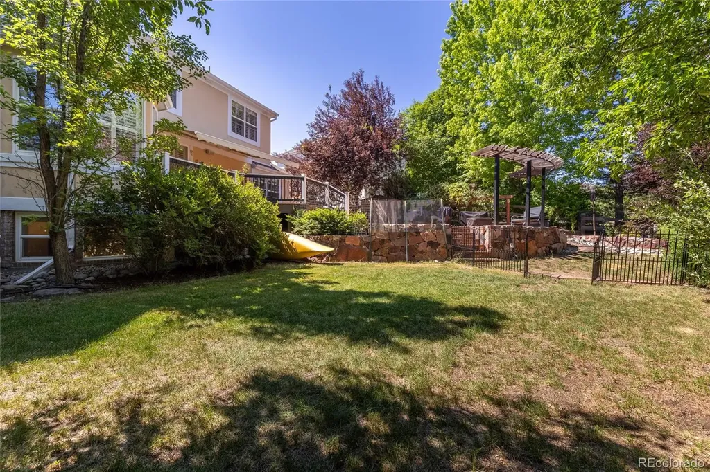 6521 S Walden Way Aurora CO 80016