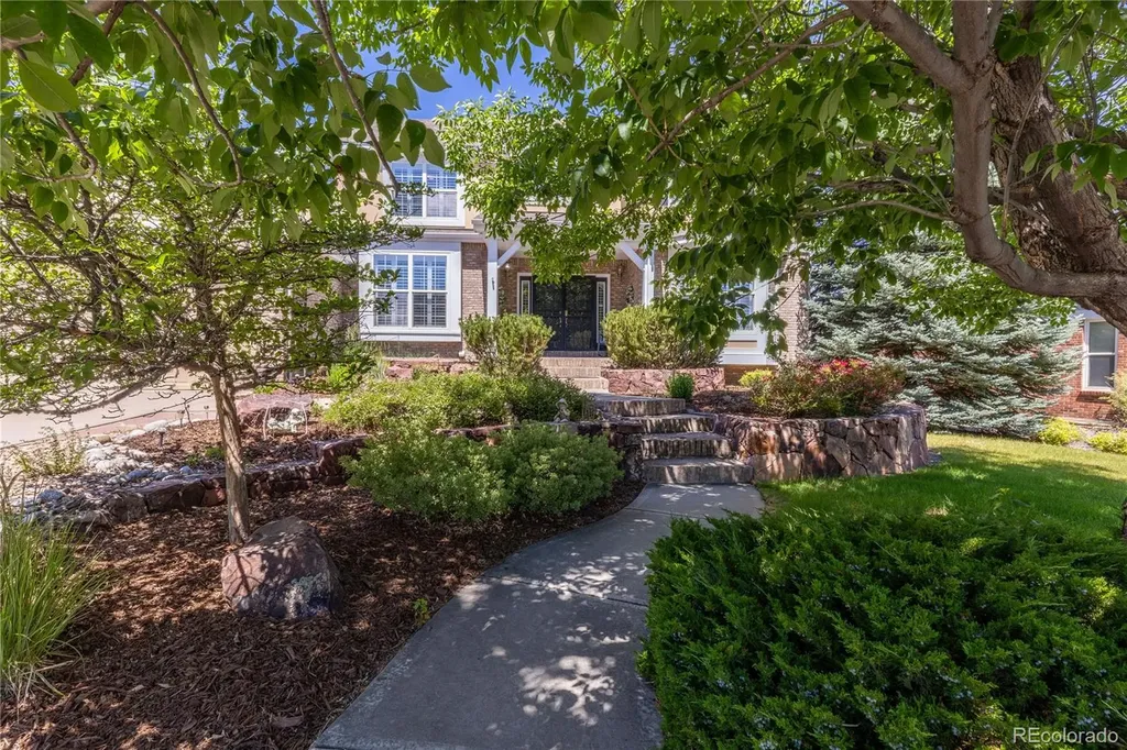 6521 S Walden Way Aurora CO 80016