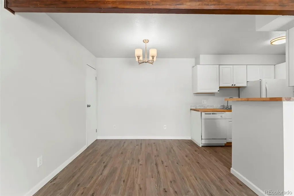 381 S Ames Street Lakewood CO 80226