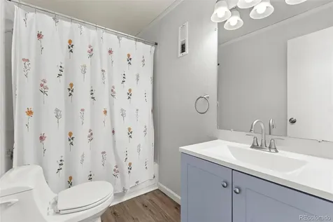 381 S Ames Street Lakewood CO 80226