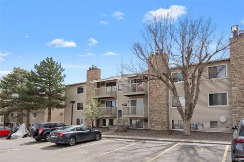 381 S Ames Street Lakewood CO 80226