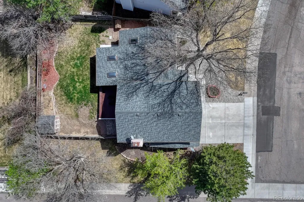 7054 S Elm Street Centennial CO 80122
