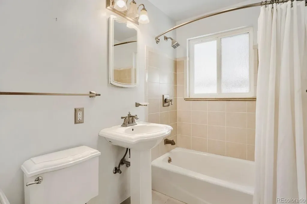 1566 S Depew Street Denver CO 80232