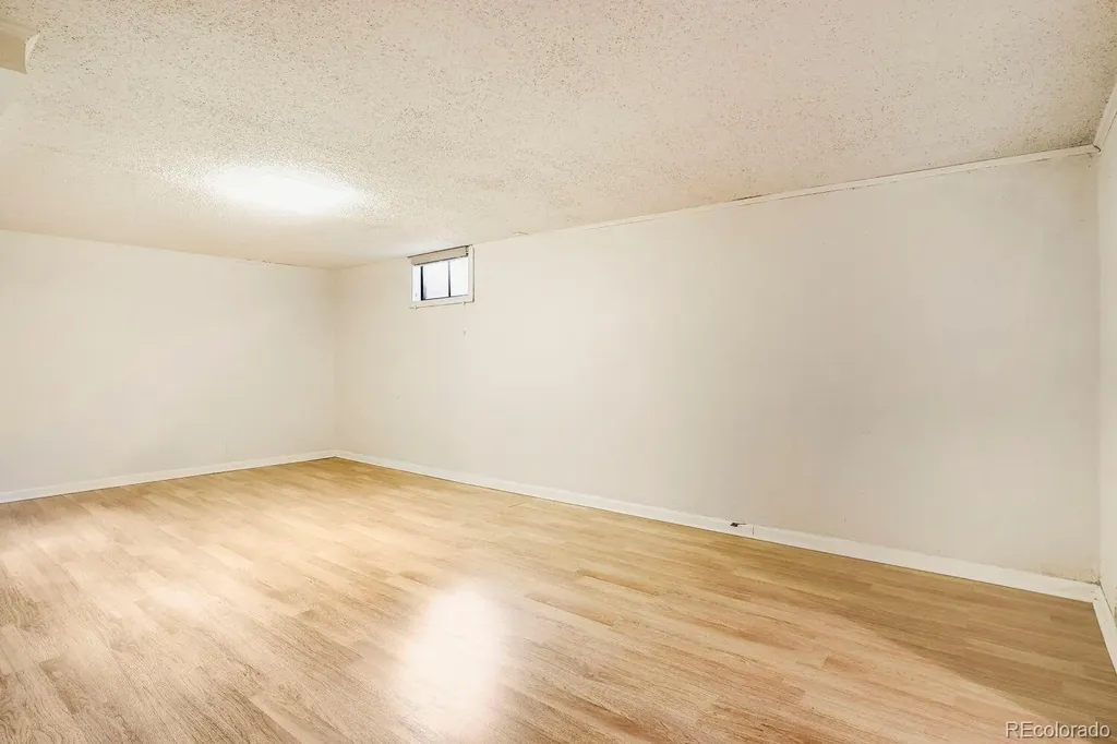 1566 S Depew Street Denver CO 80232