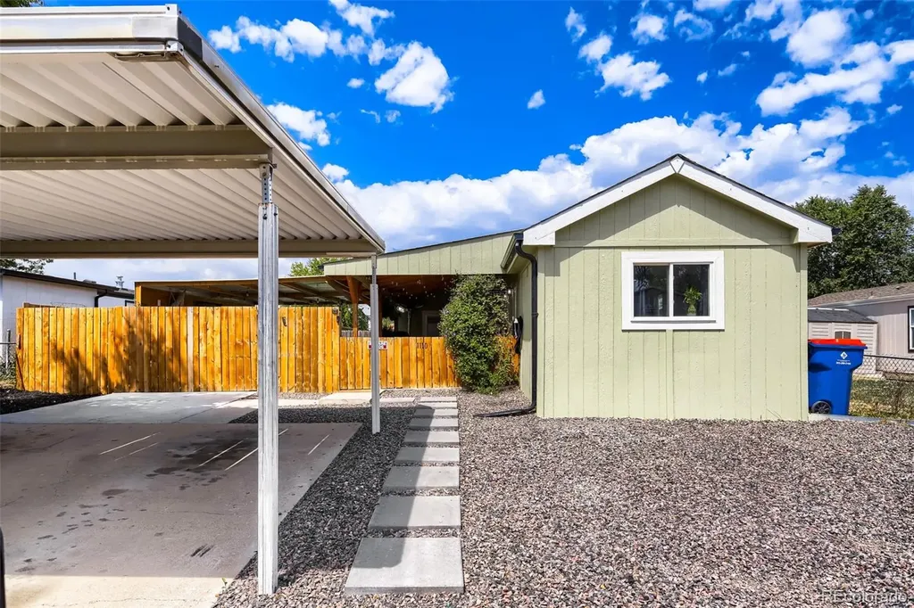 1110 Maclean Street Dacono CO 80514