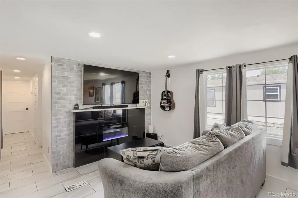 1110 Maclean Street Dacono CO 80514