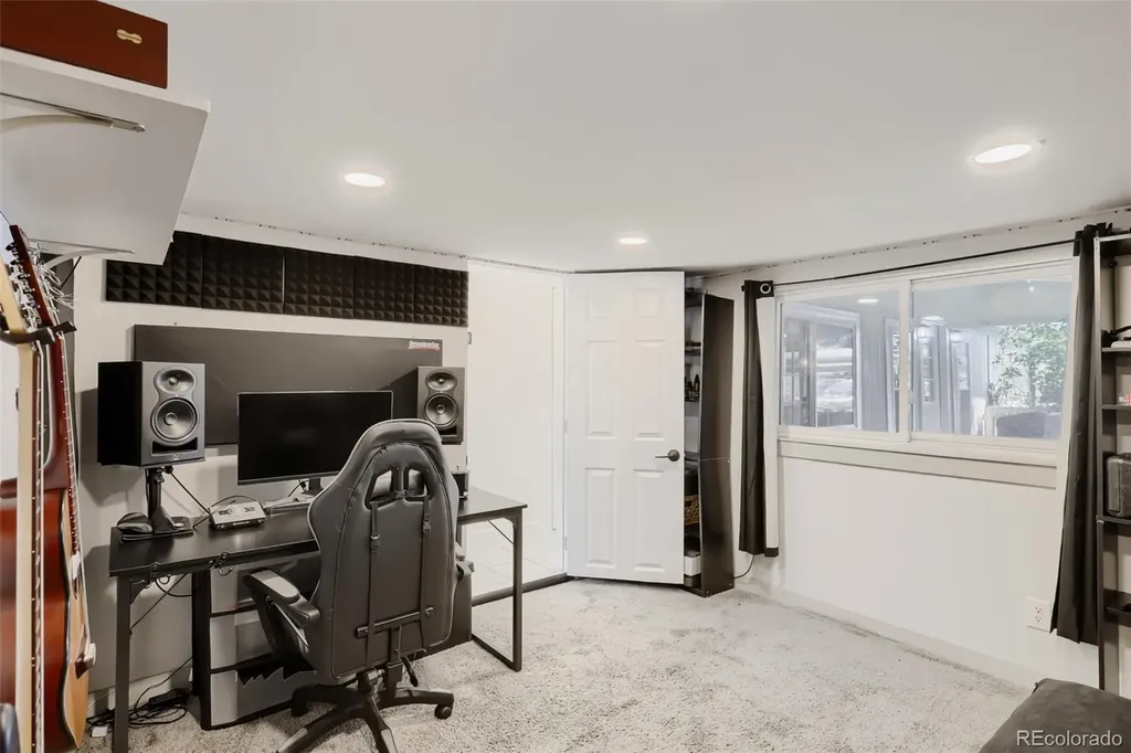 1110 Maclean Street Dacono CO 80514