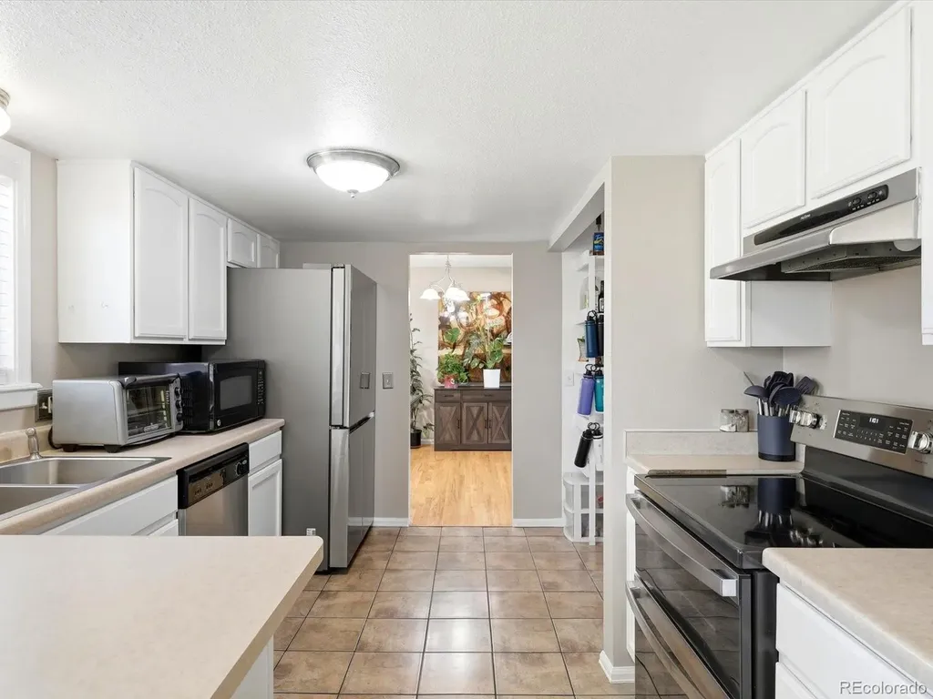4391 S Estes Street Littleton CO 80123