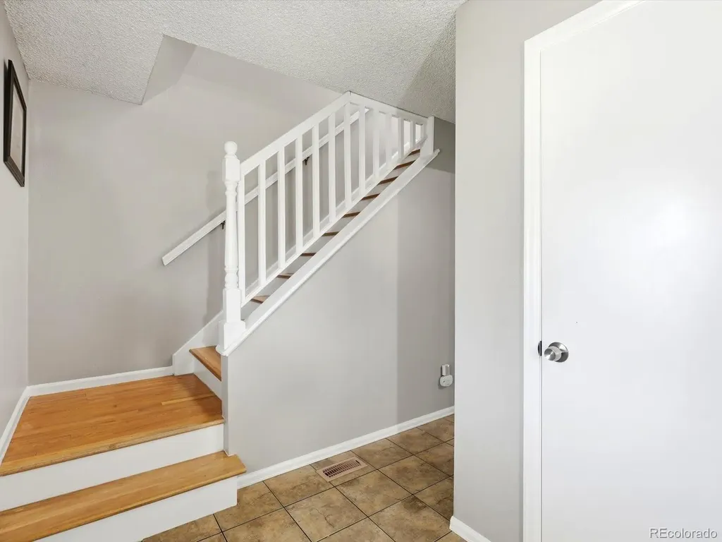 4391 S Estes Street Littleton CO 80123