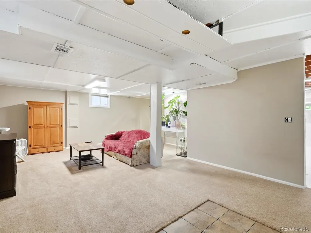 4391 S Estes Street Littleton CO 80123